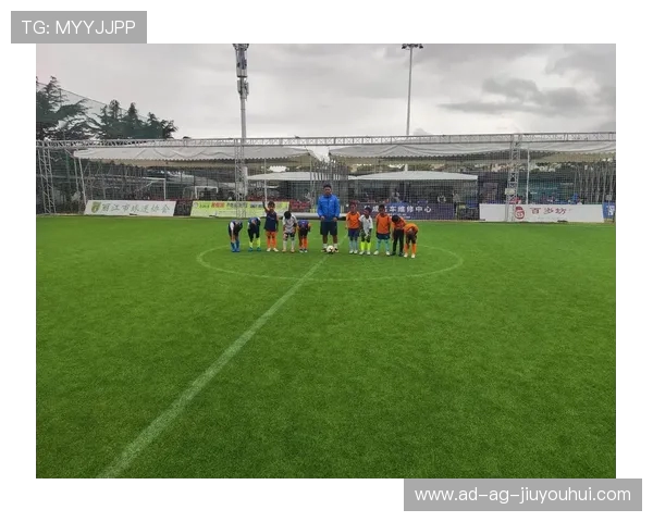 探秘足球郑州城市热潮感受绿茵激情与中原足球文化魅力