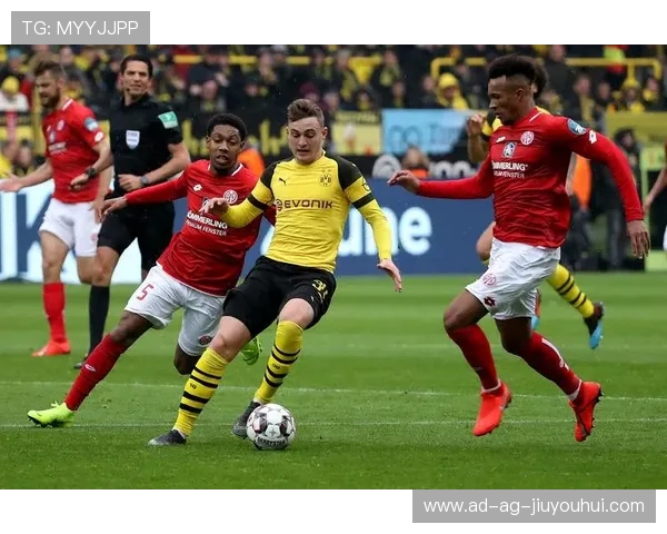 解析足球名将拉尔森身高及其职业表现影响因素全方位探讨特点分析